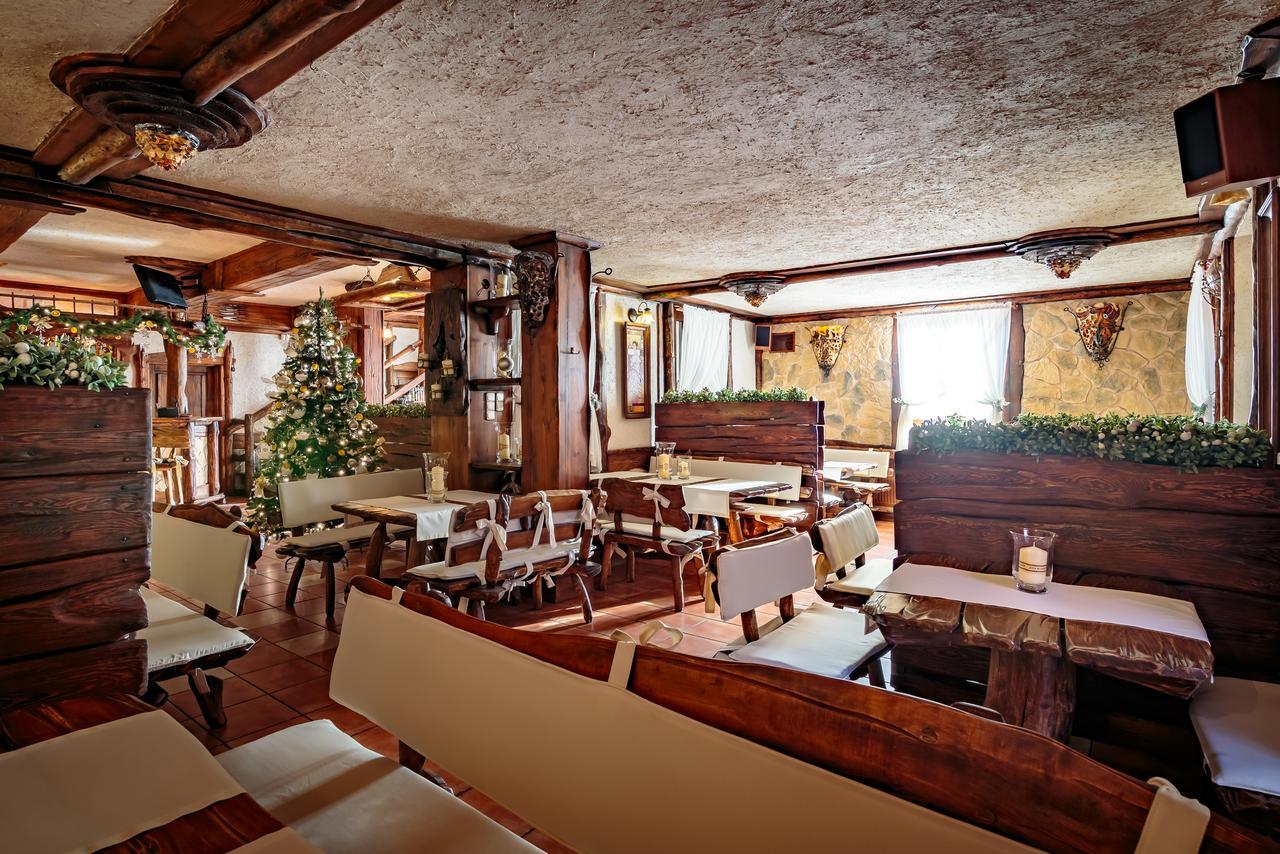 Hotel - Karczma Klimtowka Wolbrom Buitenkant foto
