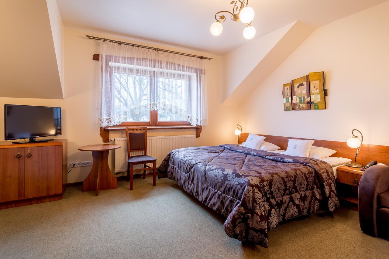 Hotel - Karczma Klimtowka Wolbrom Buitenkant foto