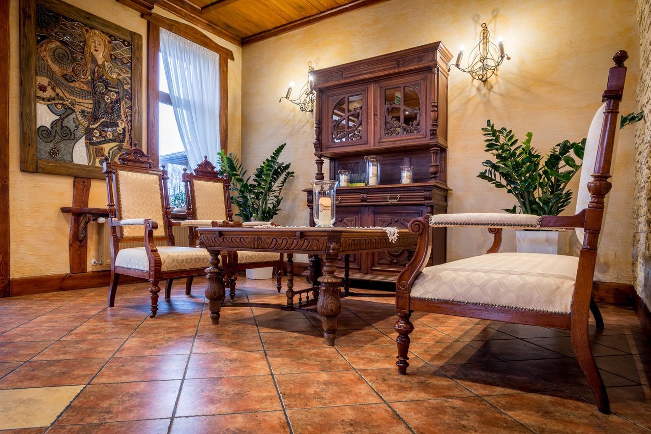 Hotel - Karczma Klimtowka Wolbrom Buitenkant foto